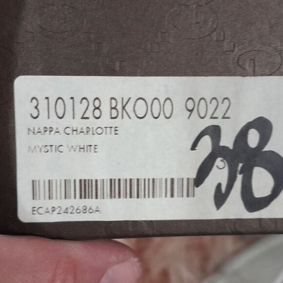 AUTHENTIC GUCCI VINTAGE MYSTIC WHITE LEATHER FLAT THONG SANDAL SIZE 38 - Picture 10 of 11